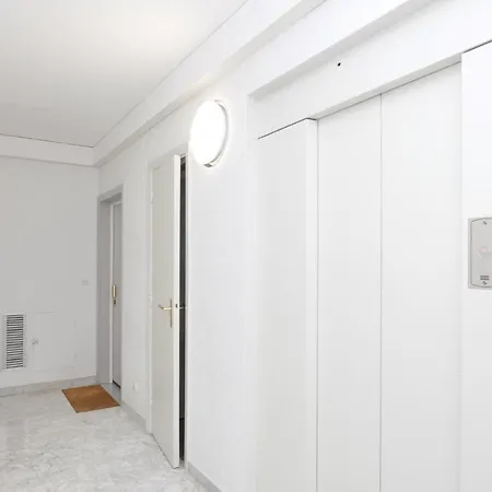 1 Bedroom Gorgeous In *